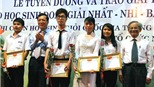 Vinh danh “những cánh chim đầu đàn” môn Sử